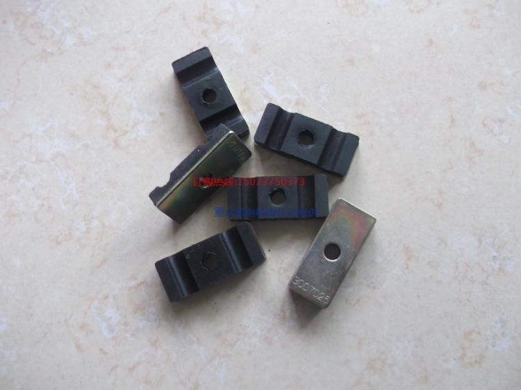 KZ13振源车康明斯NT855-C335夹板3059448