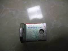 别拉斯7523矿用车42T康明斯KTA19-C525水管支架3003755