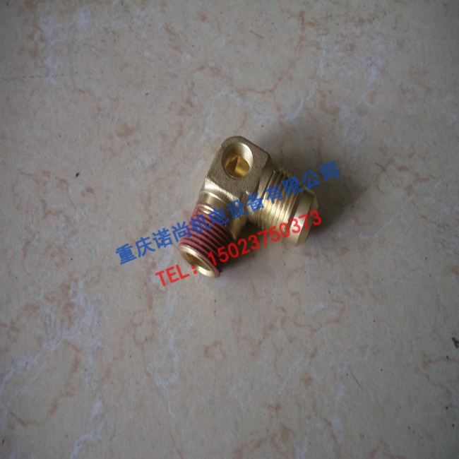 中国康明斯NTA855供油管弯接头203071