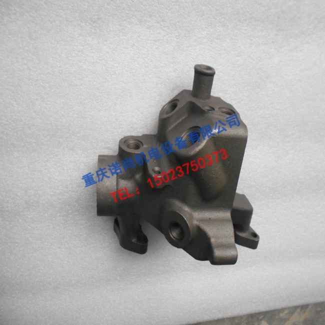 七台河康明斯NTA855前出水管3015115节温器壳