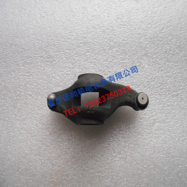 长春康明斯4BT排气门摇臂4995603