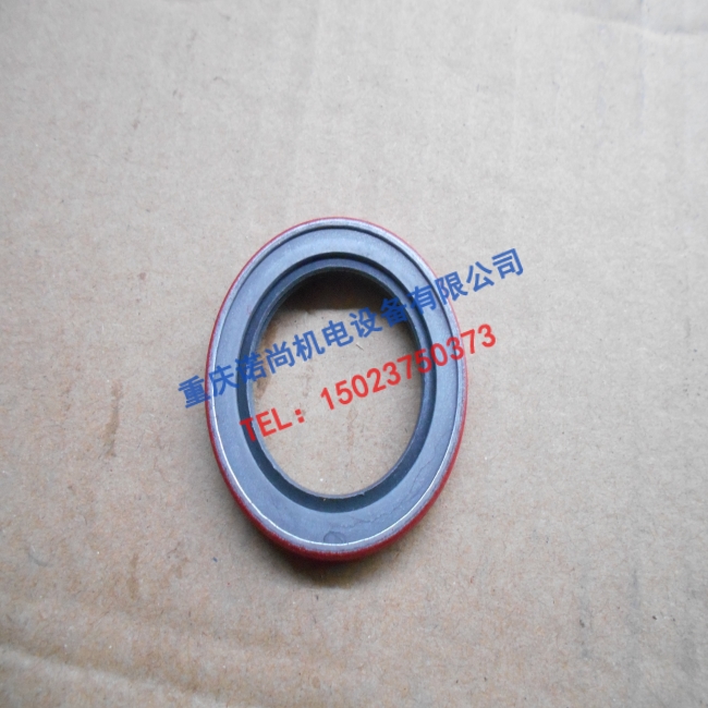 成都康明斯K38涨紧轮油封3003353
