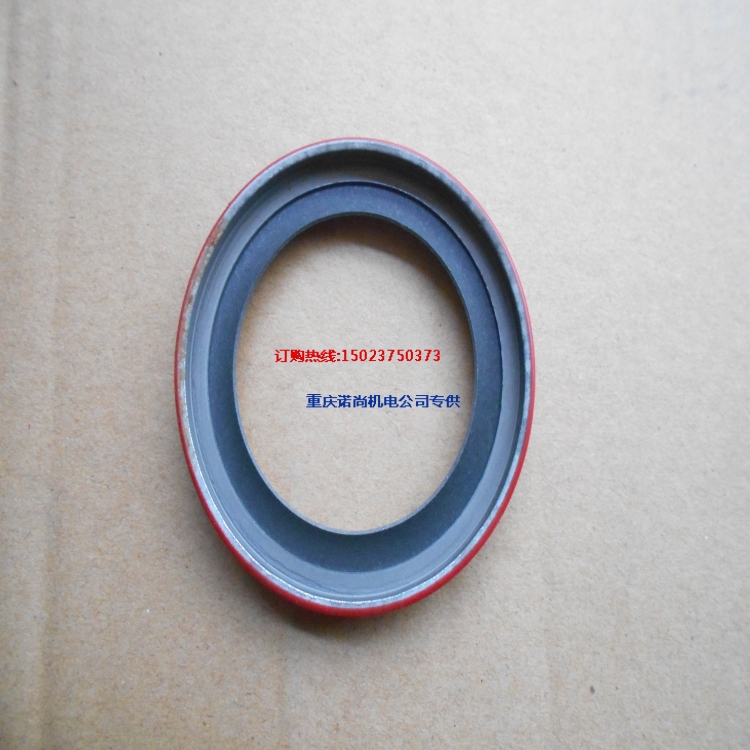 陕气重卡发动机M11引擎风扇支架油封3027675