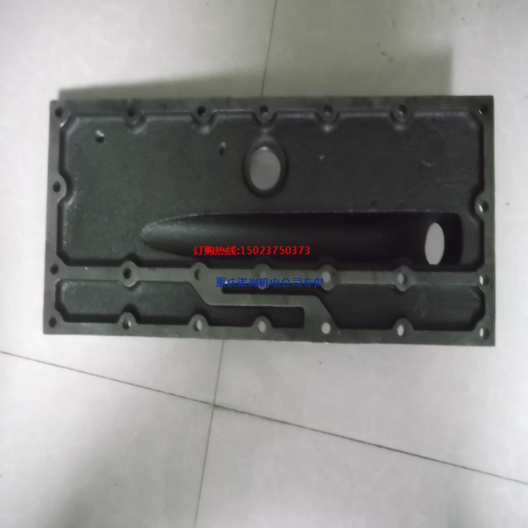 康明斯工程机械配件发动机组配件机油冷却器盖3090144