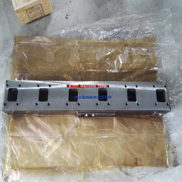 康明斯发动机配件湿式排气管3655046