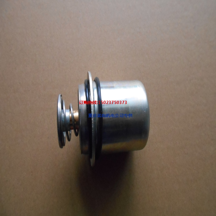 康明斯发动机配件原厂节温器3968559